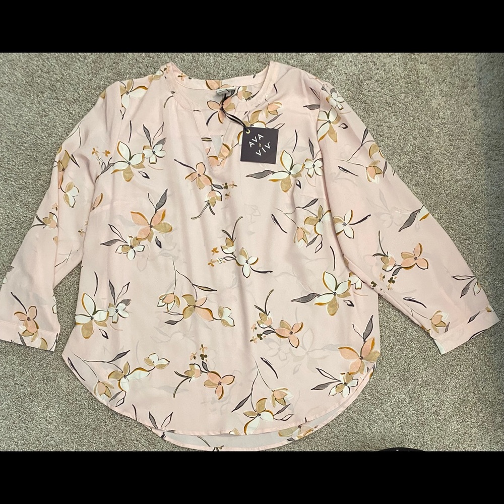 Women’s Ava&Viv long sleeve top